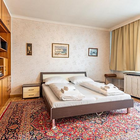 Vintage, View & Balcony By Jr City Apartments Wenen Buitenkant foto