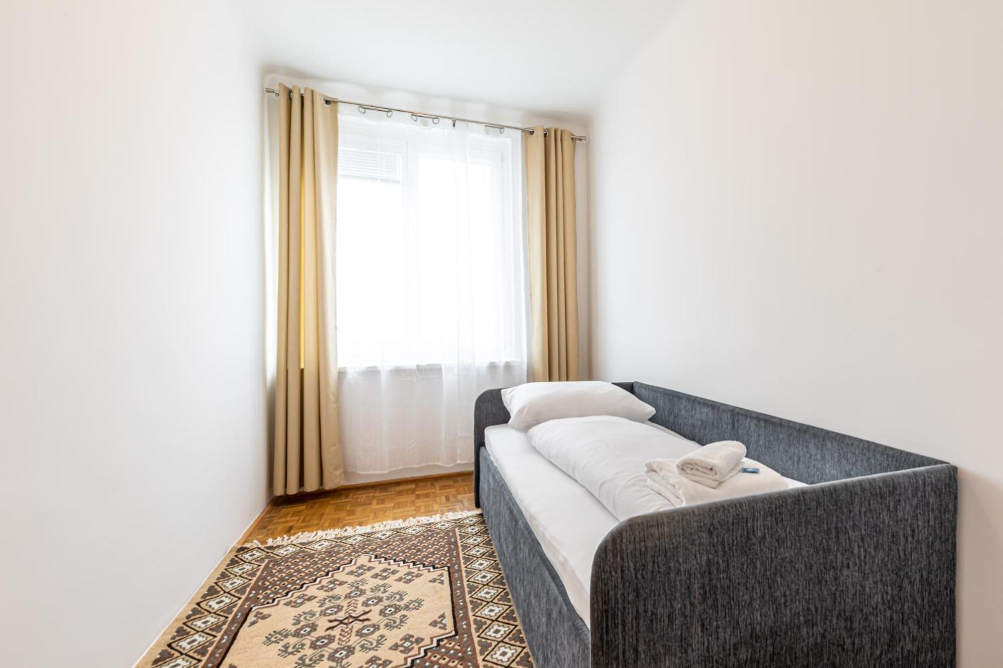 Vintage, View & Balcony By Jr City Apartments Wenen Buitenkant foto