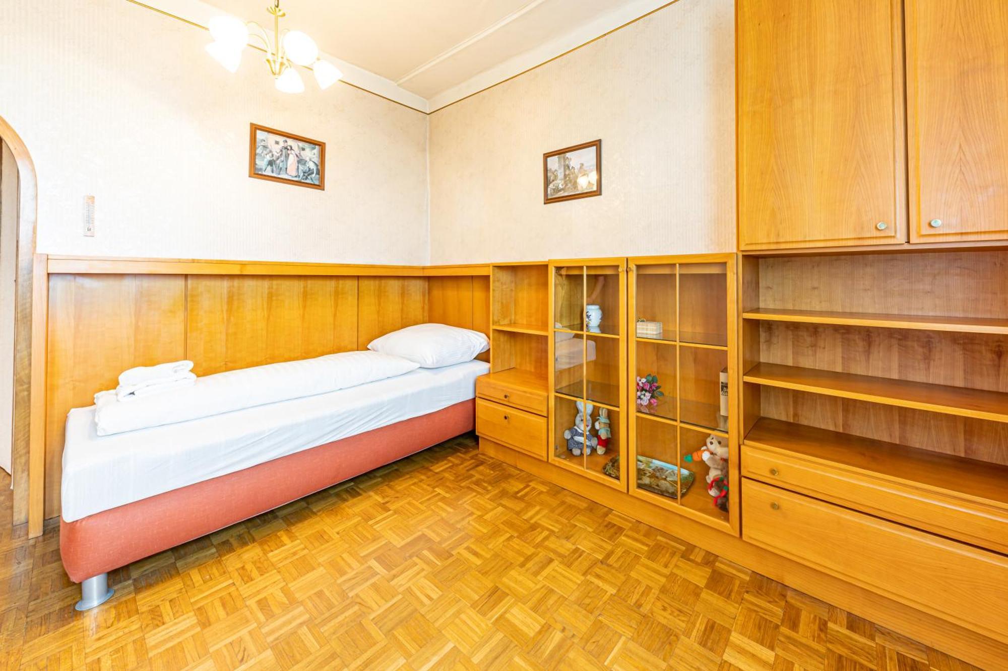 Vintage, View & Balcony By Jr City Apartments Wenen Buitenkant foto